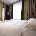 Western Premier Slon 4*