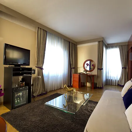 Western Premier Slon 4* Lublaň