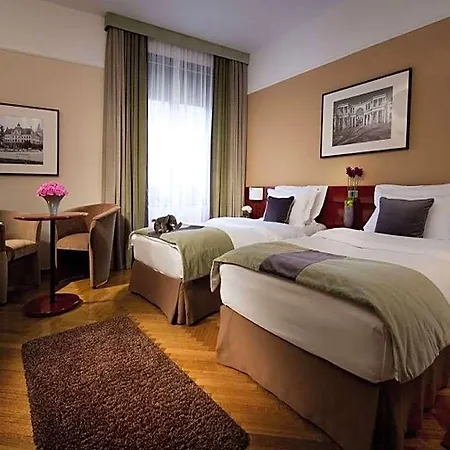 Western Premier Slon Otel 4*