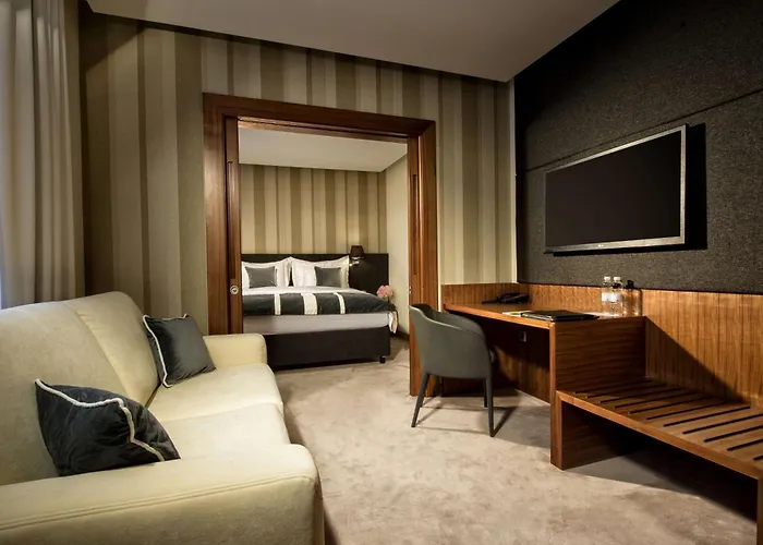 Hotel Western Premier Slon 4*