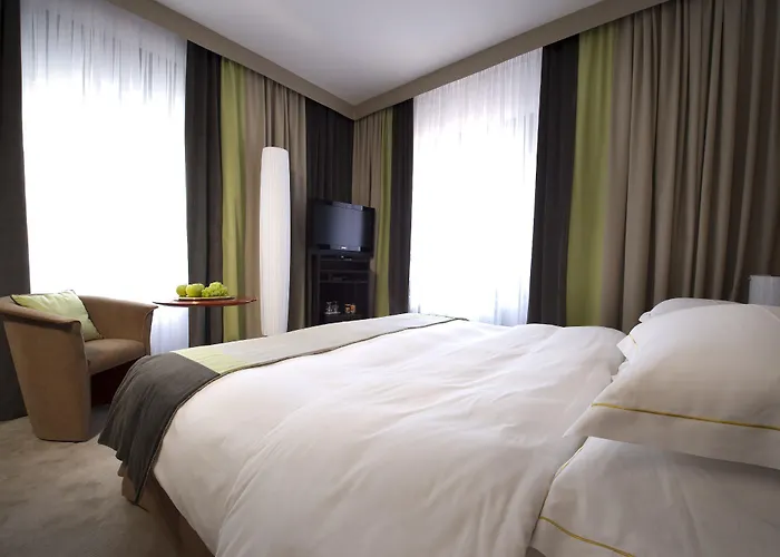 Western Premier Slon Ξενοδοχείο