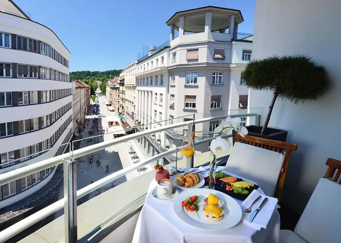 Western Premier Slon 4* Lublaň