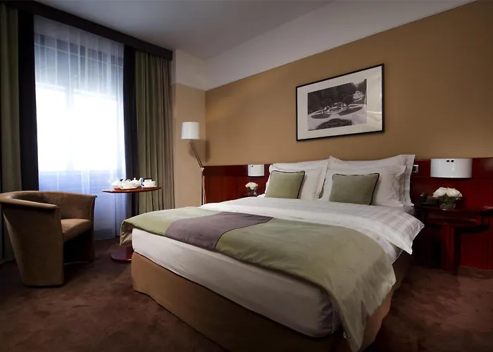 Western Premier Slon