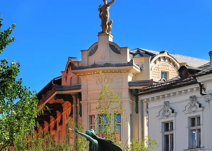 Western Premier Slon 4*