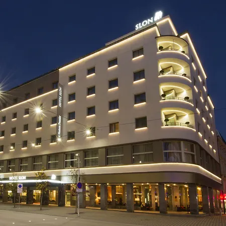 Western Premier Slon 4*