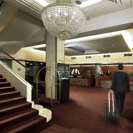 Western Premier Slon